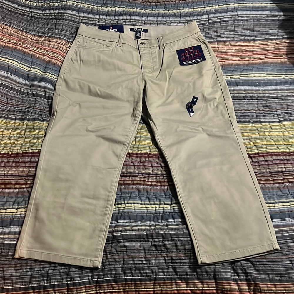NWT Ladies Chaps sz 8 slimming capri